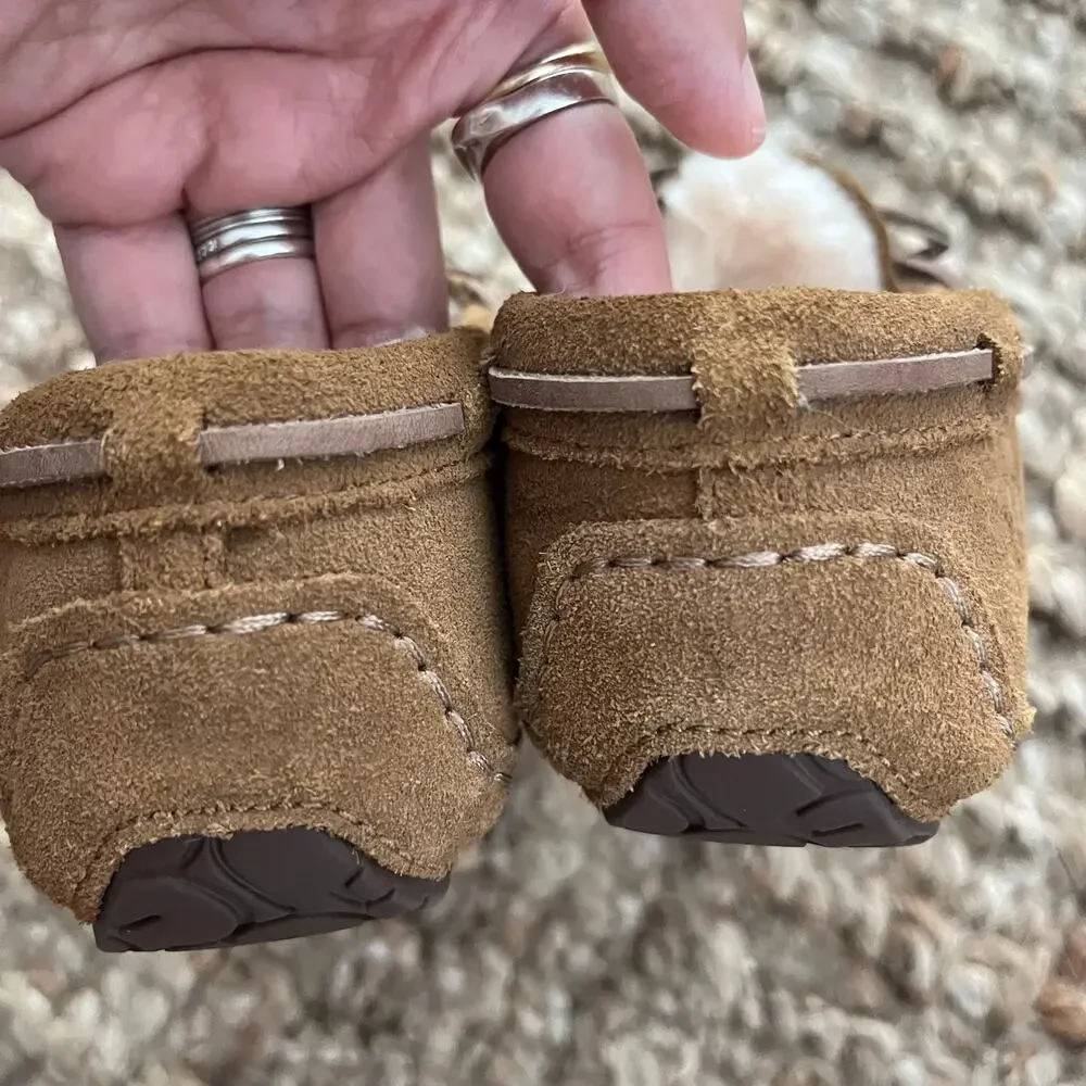 UGG Kids Suede Moccasin Slippers Brown Shearling Lined Shoes Size 1 EUC